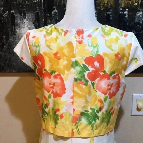 COVINGTON Vibrant Floral One Piece Pleated Dress Crop Top Overlay & Cap Sleeves - Picture 6 of 11